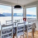 4 Bedroom Lovely In Nordtveitgrend Hjartaker