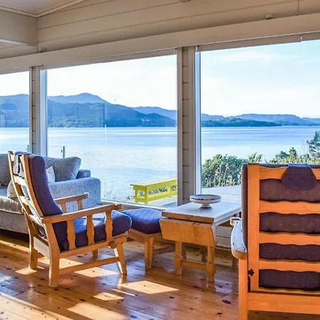 Holiday home In Nordtveitgrend With House Sea View Hjartaker