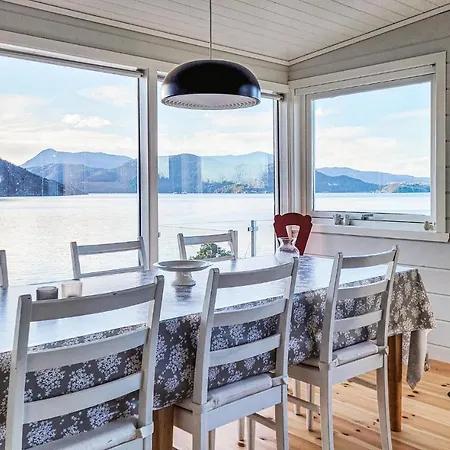 In Nordtveitgrend With House Sea View Hjartaker
