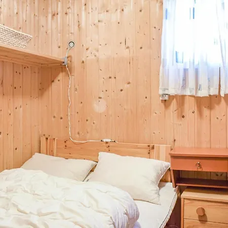 4 Bedroom Lovely In Nordtveitgrend Feriehus *