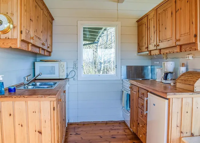 4 Bedroom Lovely In Nordtveitgrend