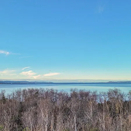 4 Bedroom Lovely In Nordtveitgrend * Hjartaker